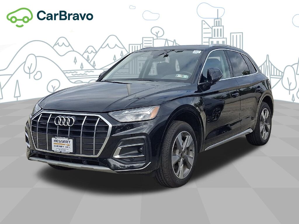 2023 Audi Q5 Premium 40 TFSI quattro S tron — photo 1 of 6
