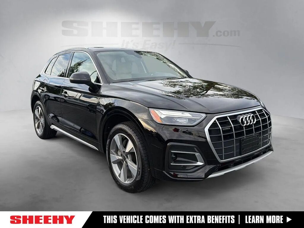 2023 Audi Q5 quattro Premium 40 TFSI — photo 1 of 13