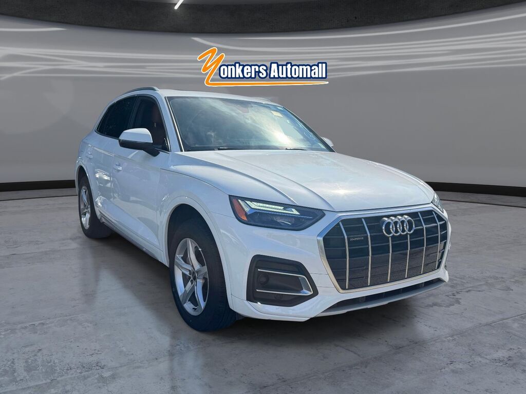 2023 Audi Q5 quattro Premium 40 TFSI — photo 1 of 13