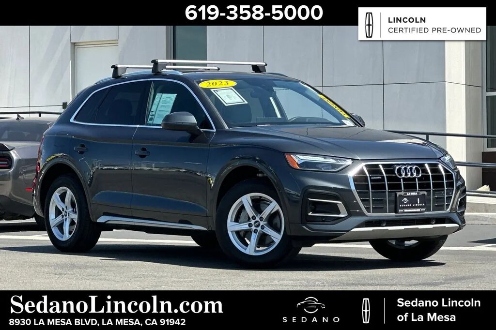 2023 Audi Q5 quattro Premium 40 TFSI — photo 1 of 14