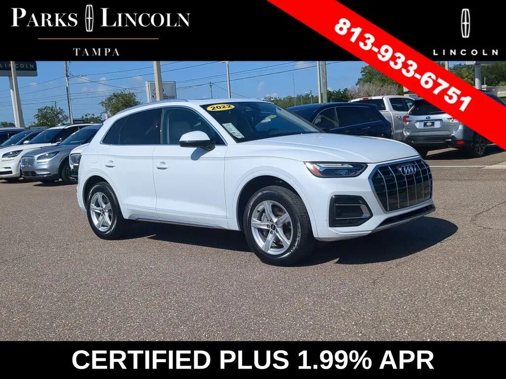 2022 Audi Q5 quattro Premium 40 TFSI — photo 1 of 39