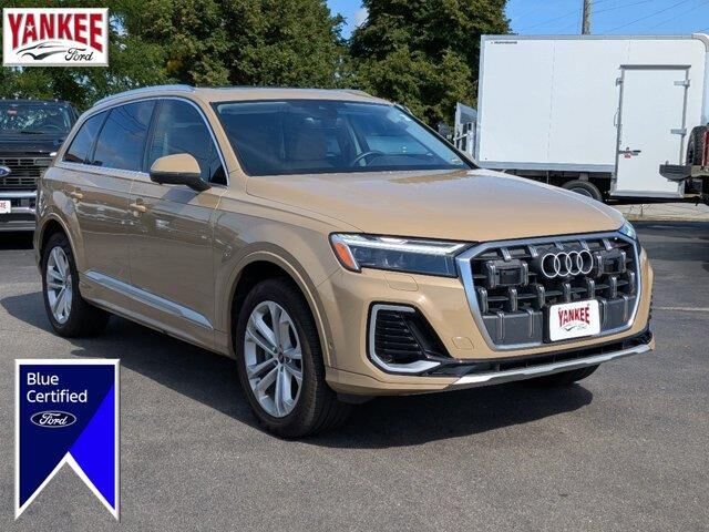 2025 Audi Q7 quattro Premium 45 TFSI