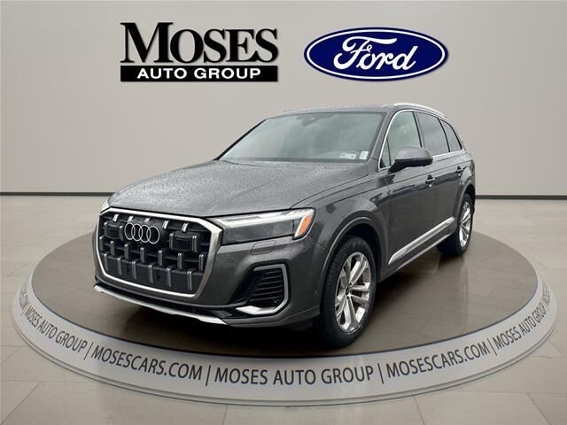 2025 Audi Q7 quattro Premium 45 TFSI