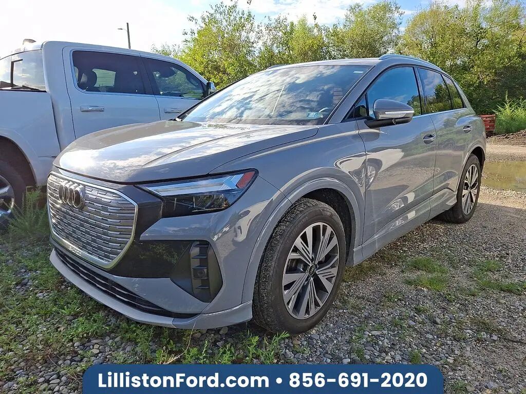 2023 Audi Q4 e-tron Premium 40 — photo 1 of 10