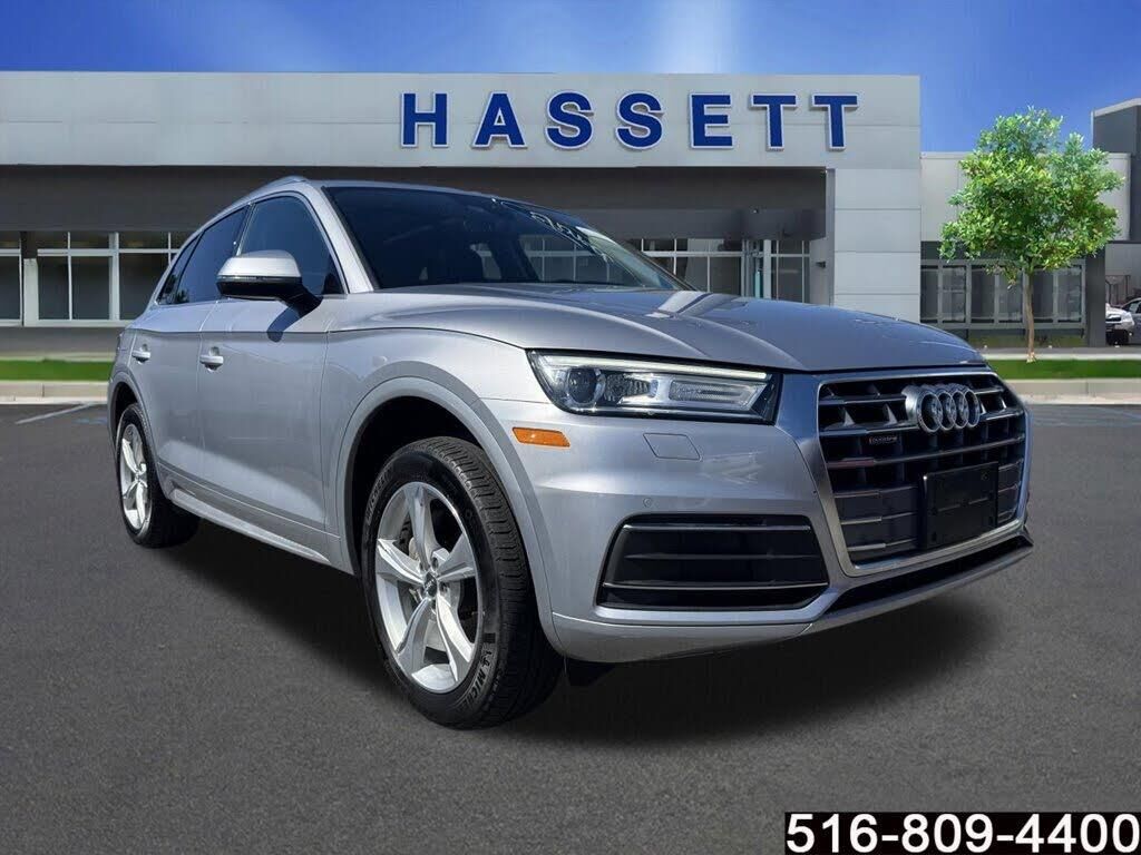 2020 Audi Q5 quattro Premium 45 TFSI — photo 1 of 1