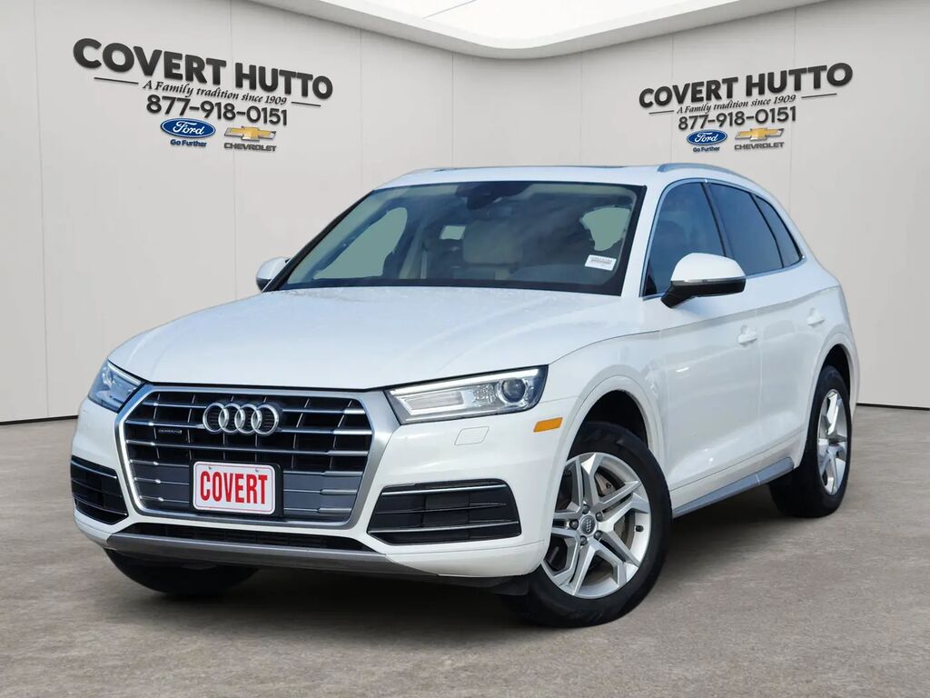 2019 Audi Q5 quattro Premium 45 TFSI — photo 1 of 14