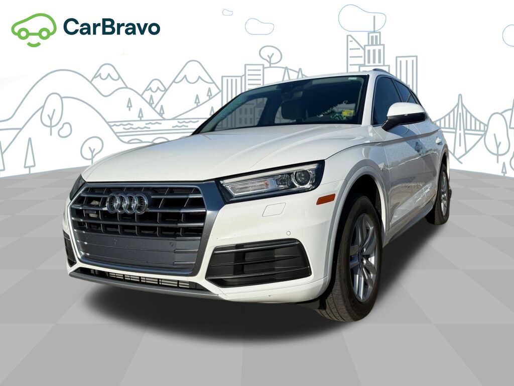 2020 Audi Q5 Premium 45 TFSI quattro S tron — photo 1 of 6