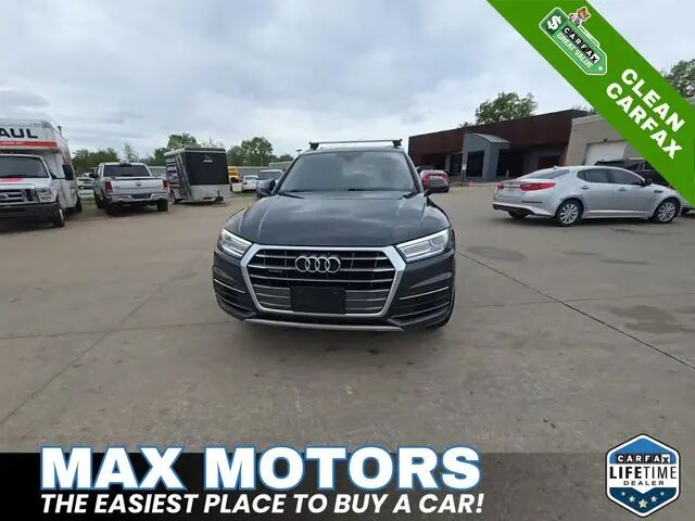 2020 Audi Q5 quattro Premium 45 TFSI — photo 1 of 39
