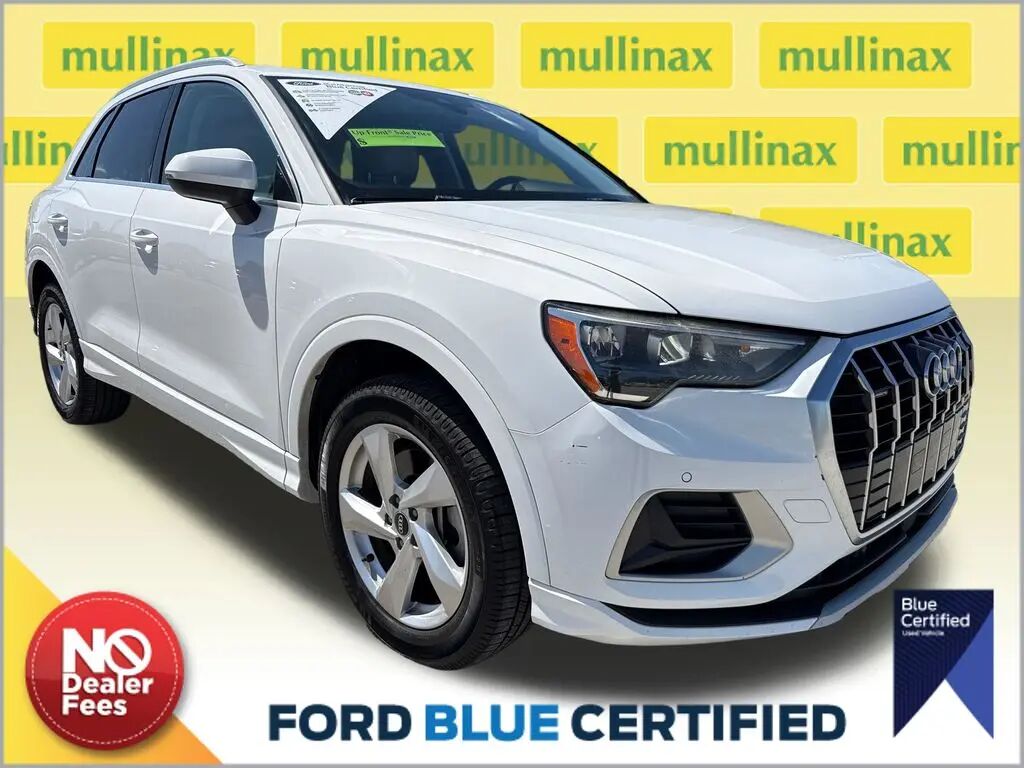 2021 Audi Q3 quattro Premium 40 TFSI — photo 1 of 22