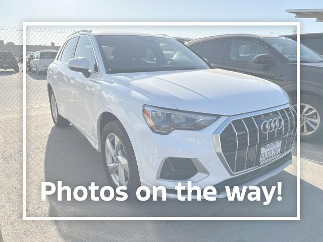 2021 Audi Q3 quattro Premium 40 TFSI