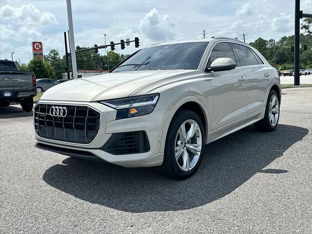 2022 Audi Q8 quattro Premium 55 TFSI