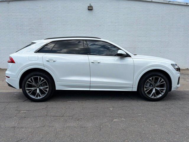 2023 Audi Q8 Premium