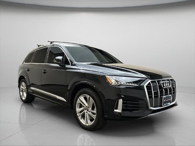 2023 Audi Q7 quattro Premium 55 TFSI — photo 1 of 13