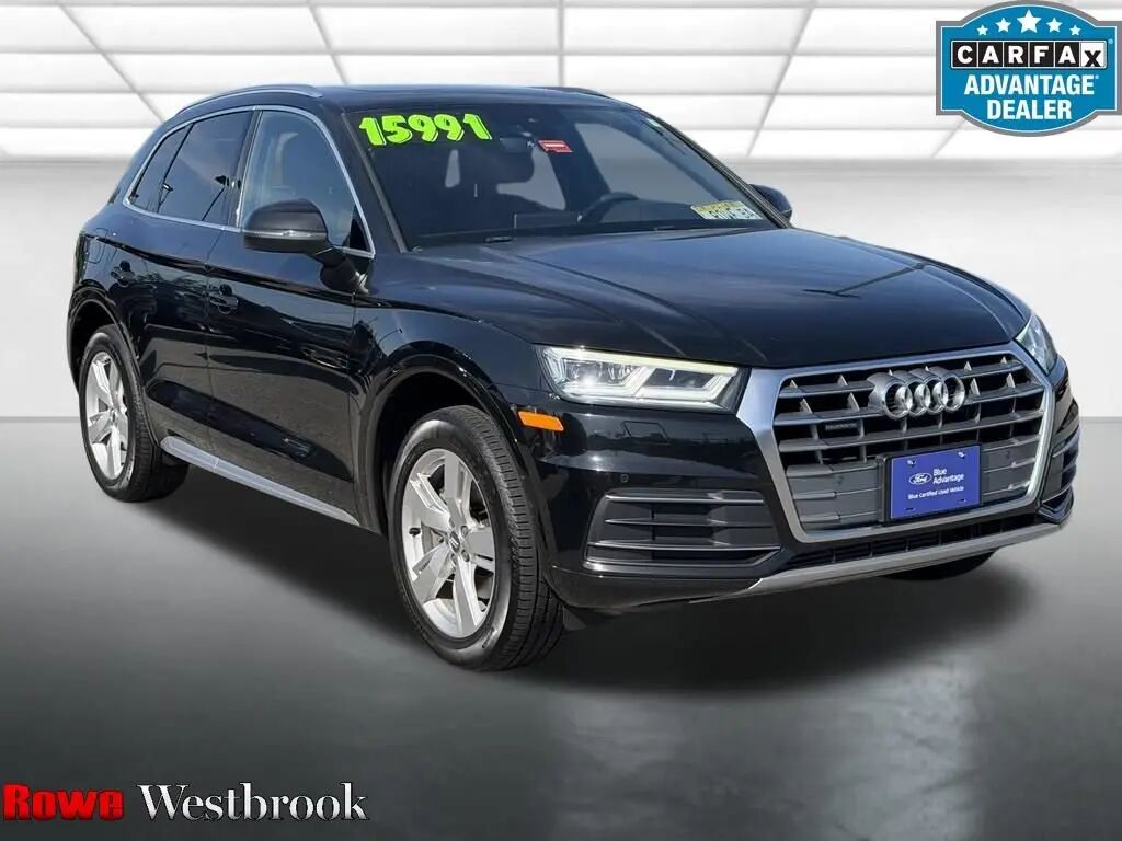2019 Audi Q5 quattro Premium Plus 45 TFSI — photo 1 of 12
