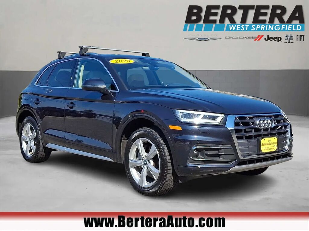 2020 Audi Q5 quattro Premium Plus 45 TFSI — photo 1 of 13