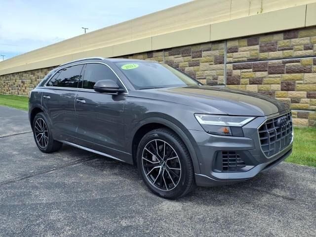 2021 Audi Q8 quattro Premium Plus 55 TFSI — photo 1 of 13