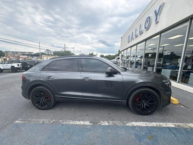 2024 Audi SQ8 4.0T quattro Prestige