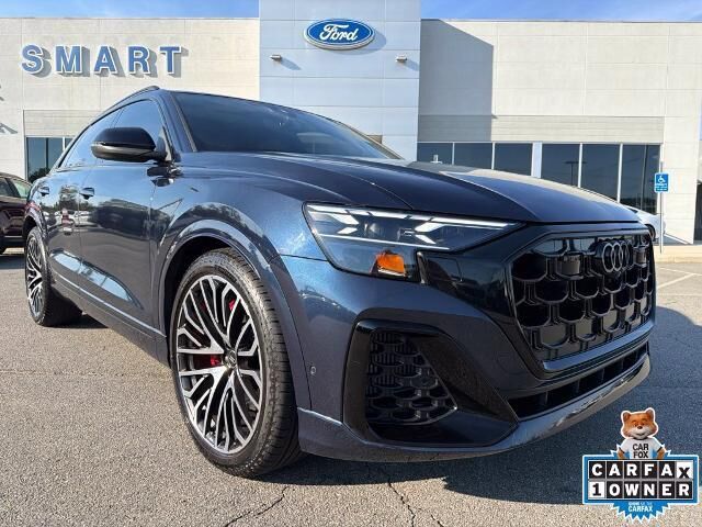 2024 Audi SQ8 4.0T quattro Prestige