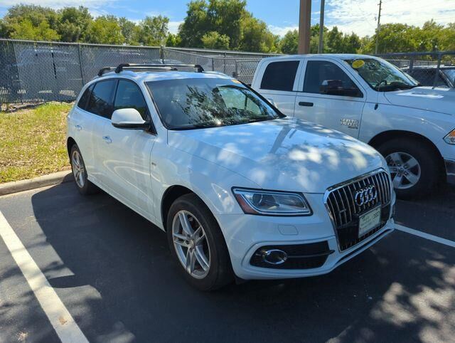 2017 Audi Q5 3.0T quattro Premium Plus — photo 1 of 12