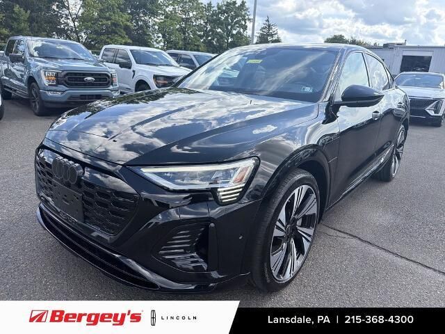 2024 Audi Q8 Sportback e-tron quattro Prestige S line