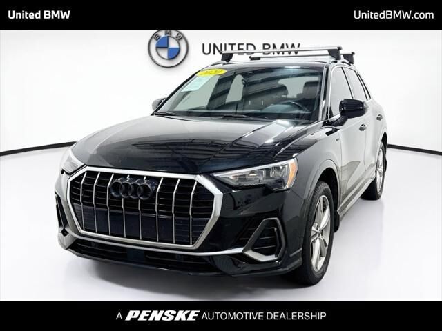 2020 Audi Q3 quattro S line Premium 45 TFSI — photo 1 of 13
