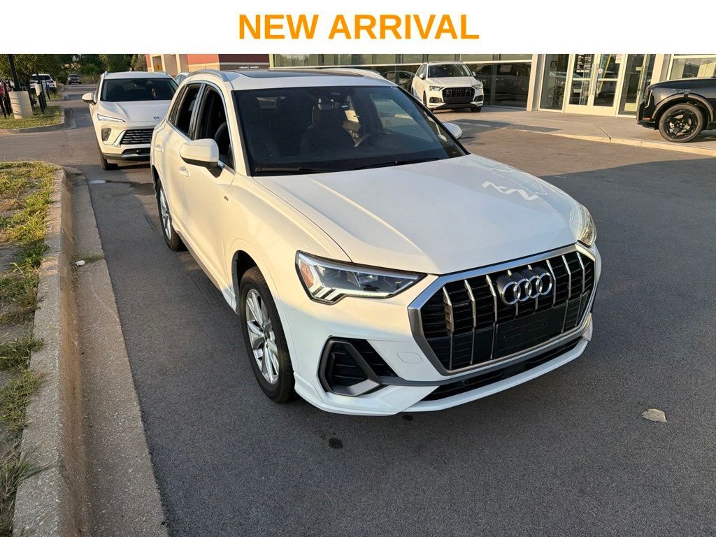 2025 Audi Q3 Premium — photo 1 of 9