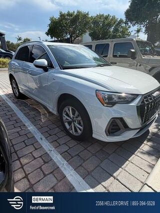 2022 Audi Q3 quattro S line Premium 45 TFSI