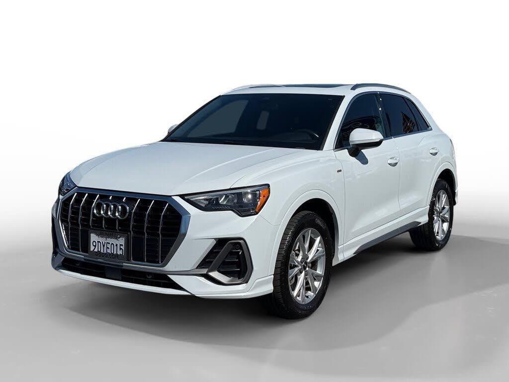 2022 Audi Q3 quattro S line Premium 45 TFSI — photo 1 of 1