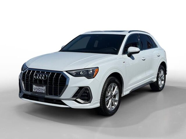 2022 Audi Q3 quattro S line Premium 45 TFSI