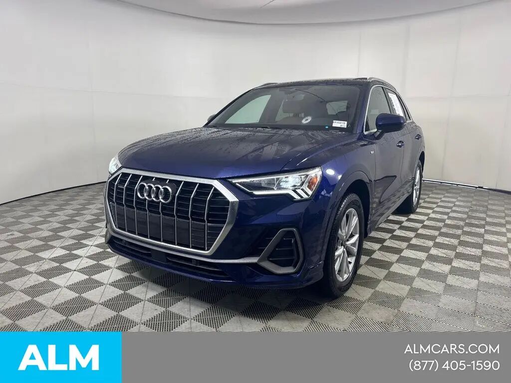 2024 Audi Q3 quattro S line Premium 45 TFSI — photo 1 of 10