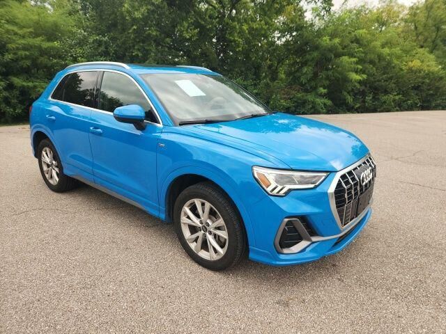 2023 Audi Q3 quattro S line Premium 45 TFSI