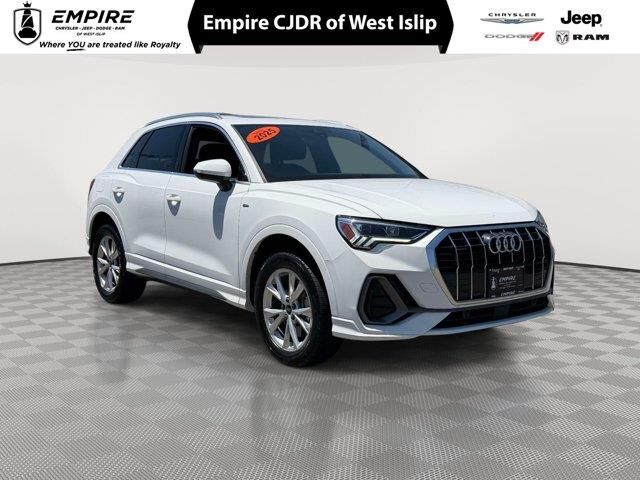 2025 Audi Q3 quattro S line Premium 45 TFSI — photo 1 of 8