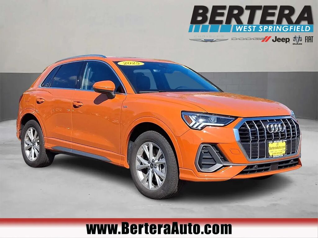 2025 Audi Q3 quattro S line Premium 45 TFSI — photo 1 of 26