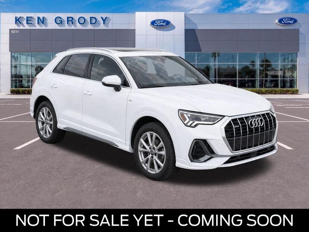 2024 Audi Q3 quattro S line Premium 45 TFSI — photo 1 of 2