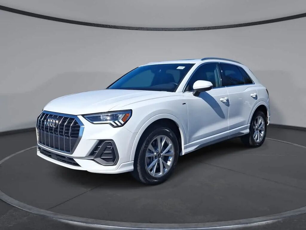 2025 Audi Q3 quattro S line Premium 45 TFSI — photo 1 of 13
