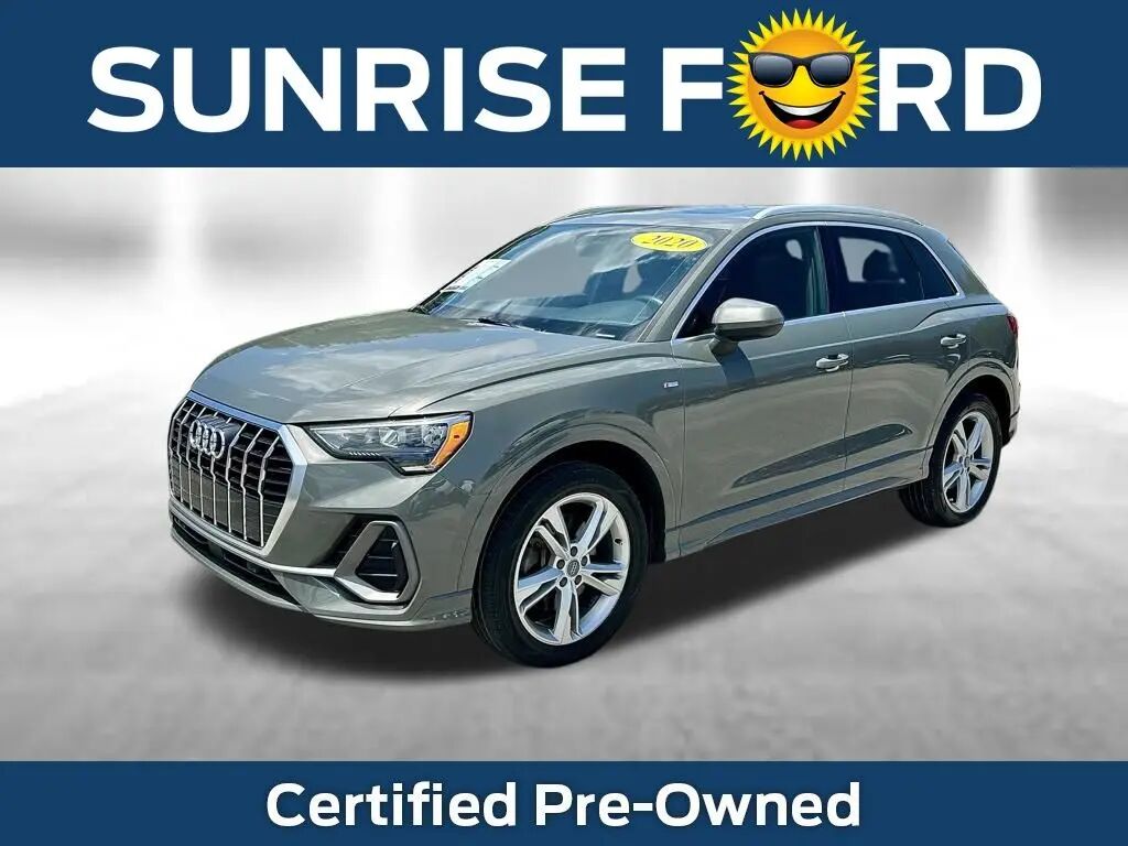 2020 Audi Q3 quattro S line Premium 45 TFSI — photo 1 of 13