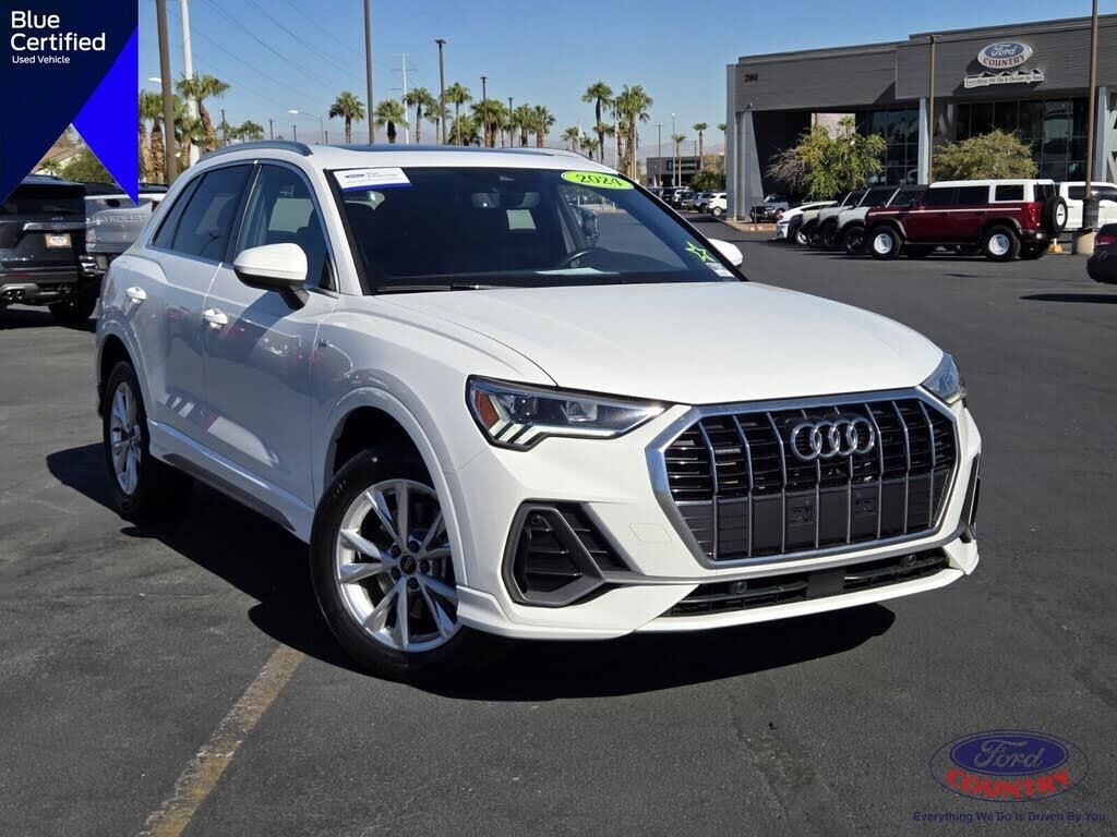 2024 Audi Q3 quattro S line Premium 45 TFSI — photo 1 of 1