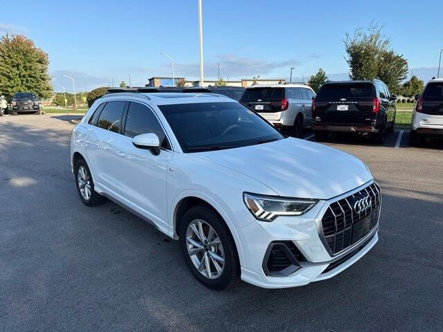 2023 Audi Q3 quattro S line Premium 45 TFSI