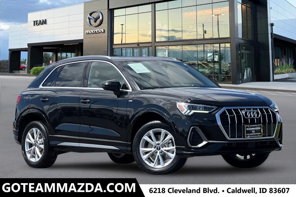 2023 Audi Q3 quattro S line Premium 45 TFSI — photo 1 of 12