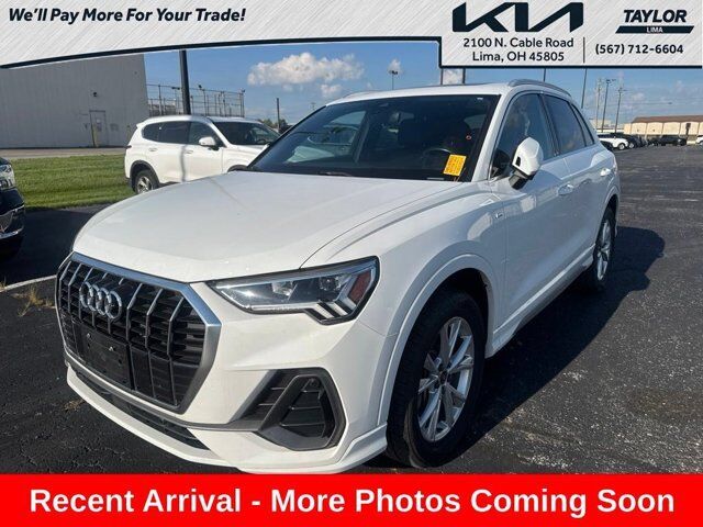 2023 Audi Q3 S line Premium
