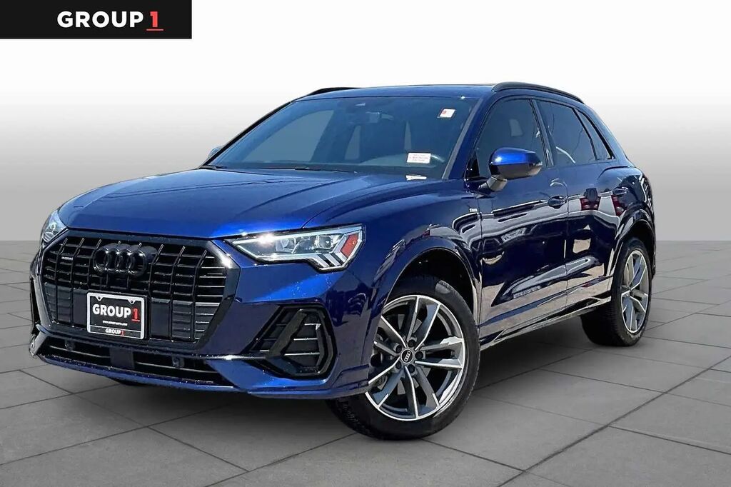 2025 Audi Q3 quattro S line Premium 45 TFSI — photo 1 of 12