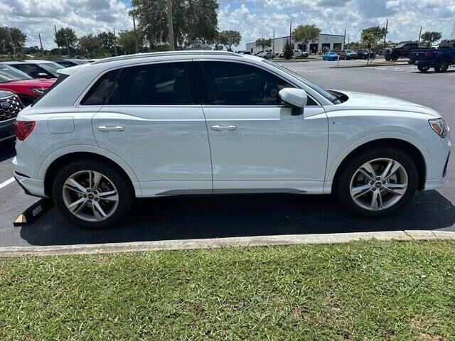 2024 Audi Q3 quattro S line Premium 45 TFSI