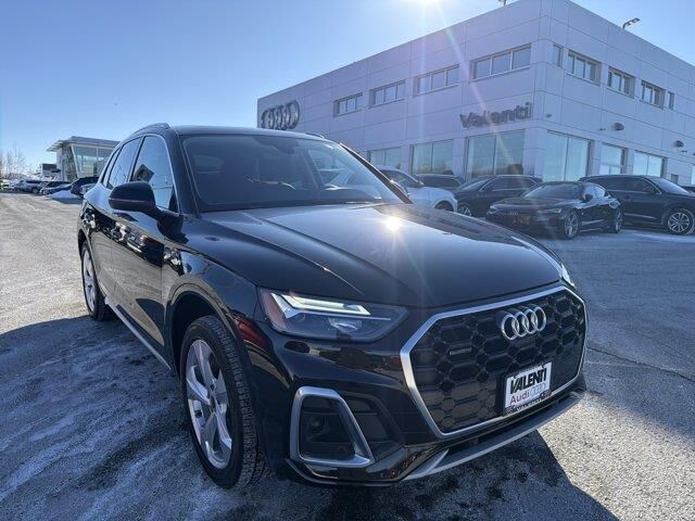 2023 Audi Q5 quattro S line Prem Plus 45 TFSI — photo 1 of 55
