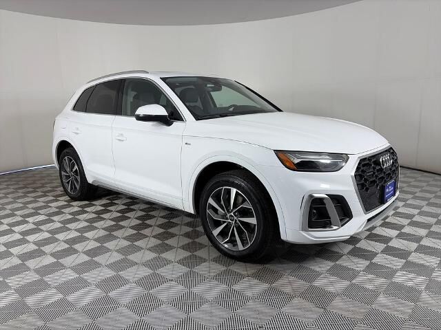2024 Audi Q5 quattro S line Prem Plus 45 TFSI
