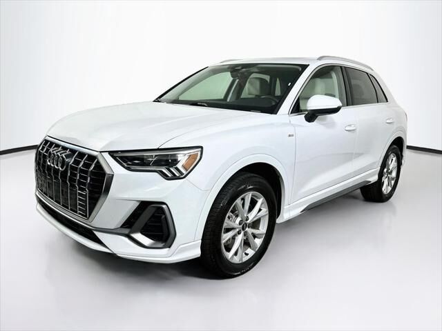 2022 Audi Q3 quattro S line Prem Plus 45 TFSI