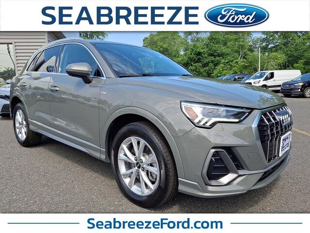 2022 Audi Q3 quattro S line Prem Plus 45 TFSI