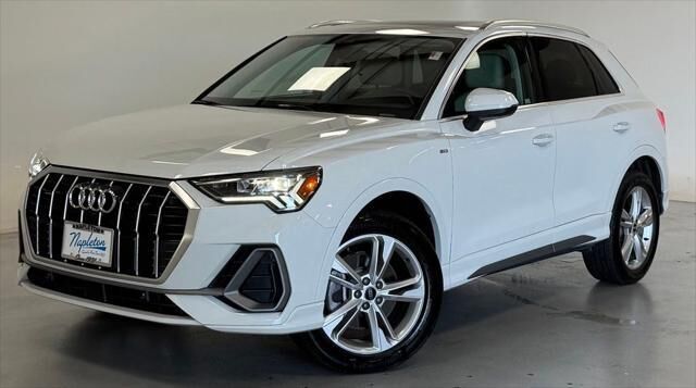 2023 Audi Q3 quattro S line Prem Plus 45 TFSI — photo 1 of 11
