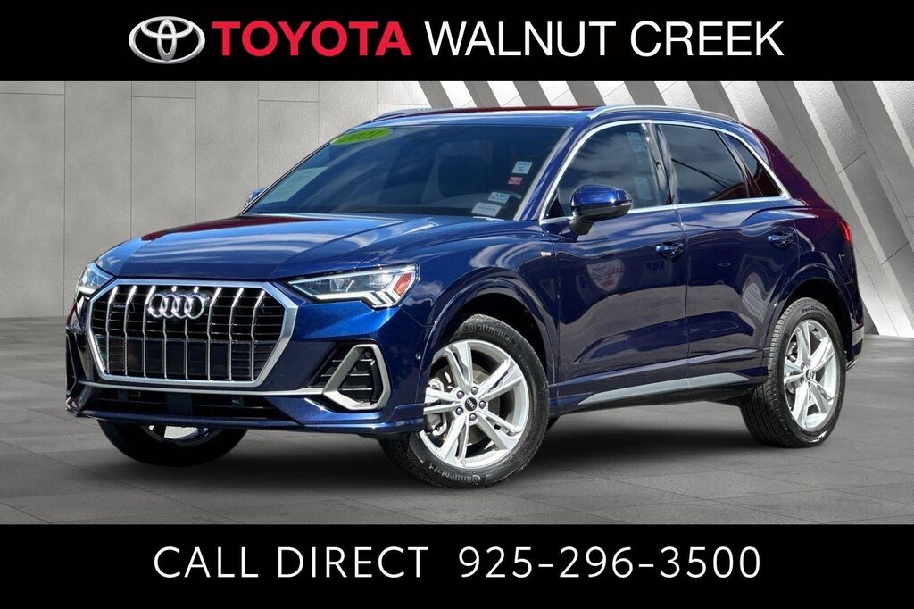 2021 Audi Q3 quattro S line Prem Plus 45 TFSI — photo 1 of 11