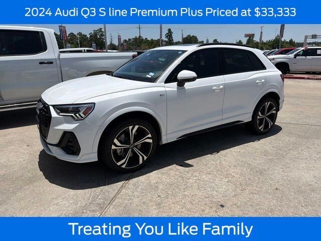 2024 Audi Q3 quattro S line Prem Plus 45 TFSI — photo 1 of 13