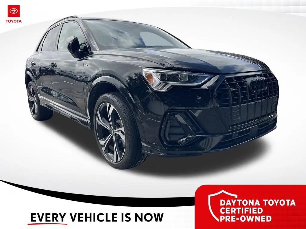 2024 Audi Q3 quattro S line Prem Plus 45 TFSI — photo 1 of 10